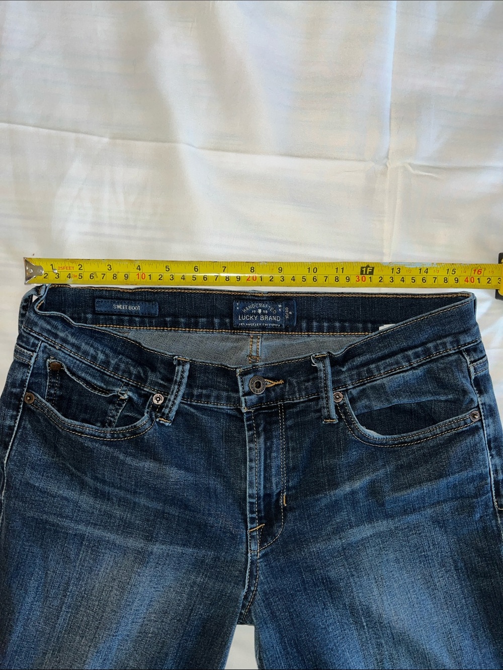 Lucky Brand Women's Sweet Boot Dark Indigo Flare Jeans 10/30 R‎ - Picture 5 of 9